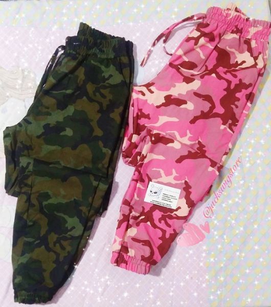 Calça jogging camuflada