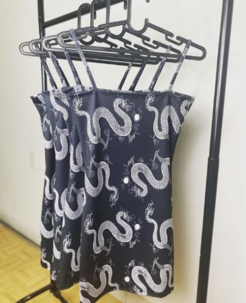 Vestido alcinha dragão preto